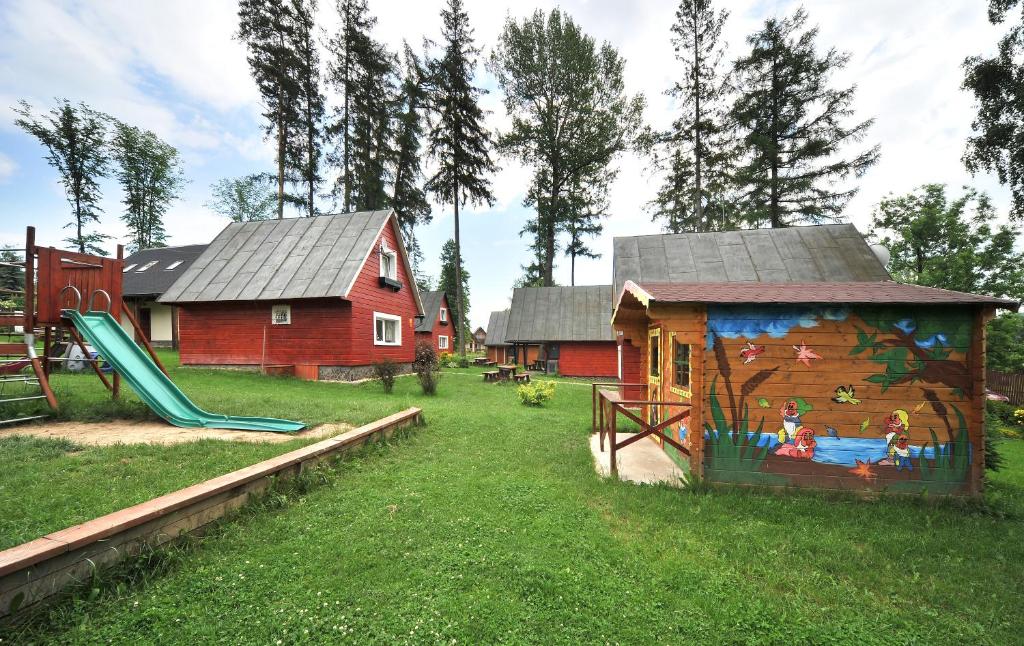 Herní místnost nebo prostor pro děti v ubytování APLEND Chaty Tatry Holiday