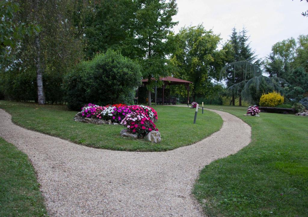 Zahrada ubytování Lo Scoiattolo Piedmont Bike Hotel