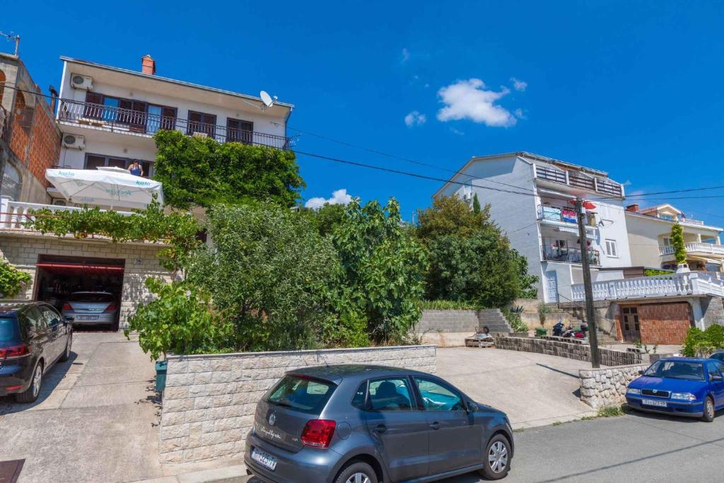 Budova, v ktorej sa apartmán nachádza