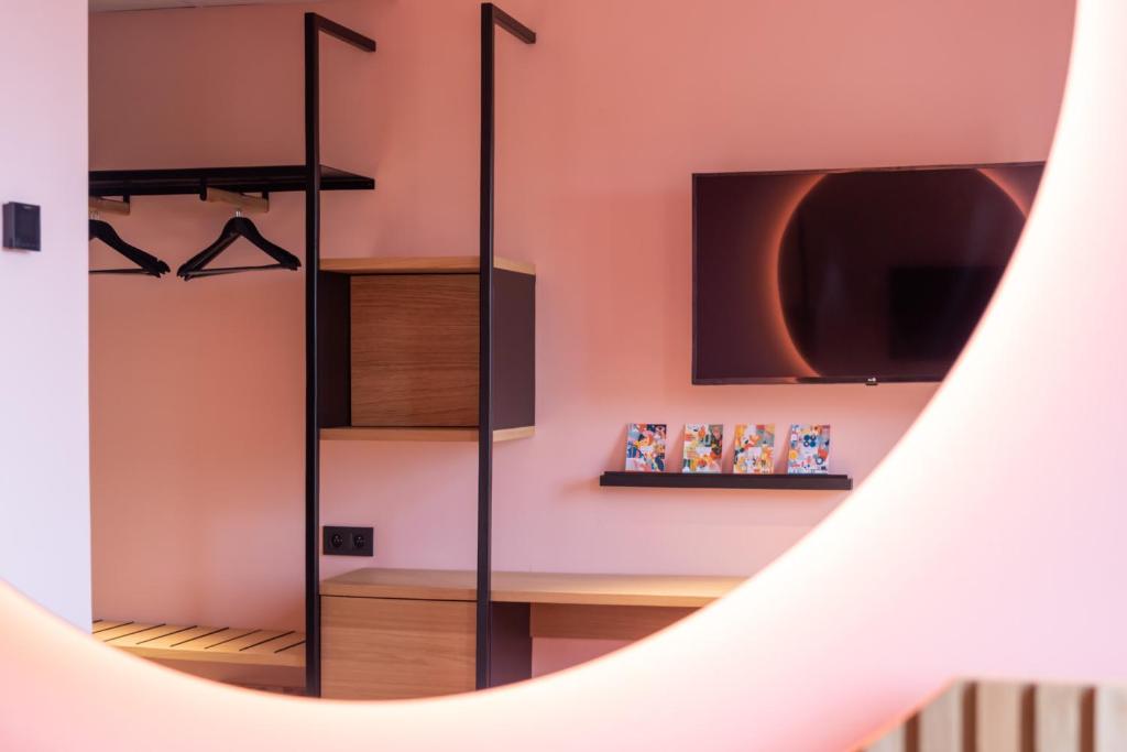 Fotografie z fotogalerie ubytování Mah Hotel v destinaci Saint-Ghislain