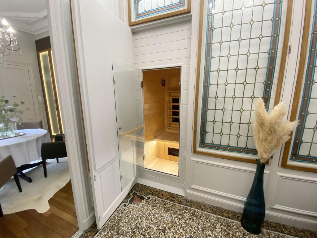 Le Clovis Suites Spa Sauna - 9