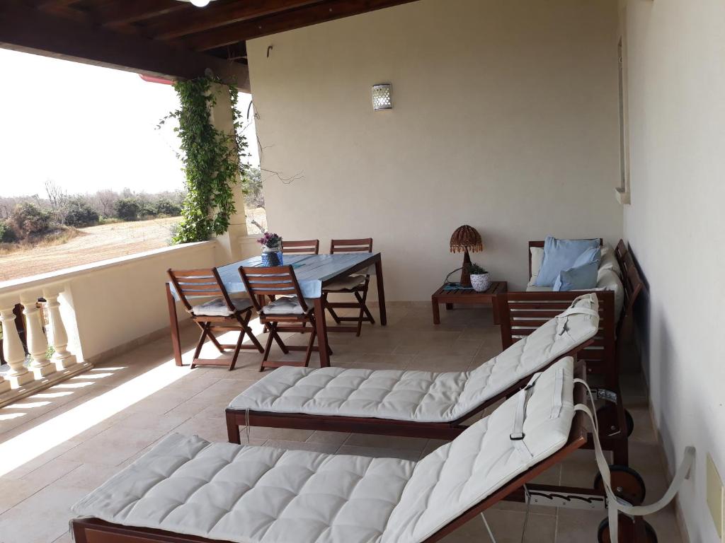 Mariam Holiday House - Deluxe Double Room With Park View