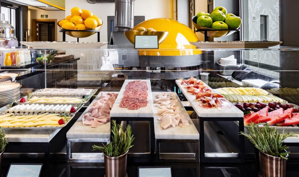 Pestana CR7 Gran Vía Madrid - Resim 24