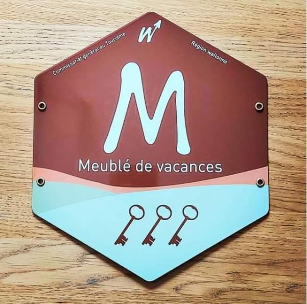 Certifikát, hodnocení, plakát nebo jiný dokument vystavený v ubytování Le Cerf1
