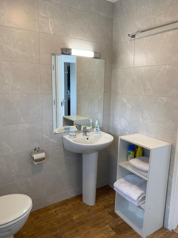 Koupelna v ubytování Zepher Apartment