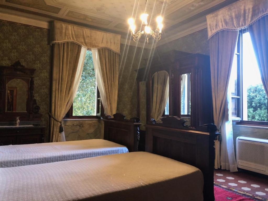 The Medici suite from 1735 with private Jacuzzi