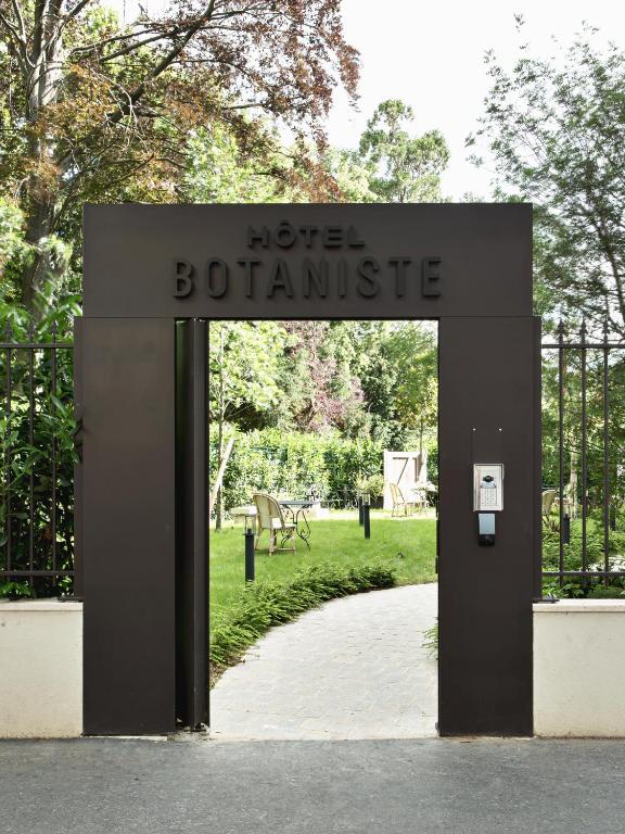 Hôtel Botaniste - Resim 12