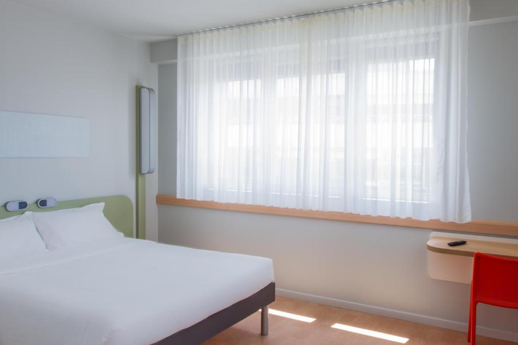 Ibis Budget Braga Centro - Resim 26