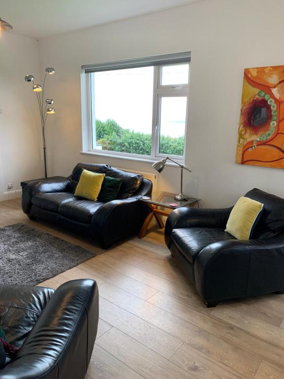 Posezení v ubytování Doolin View Apartment