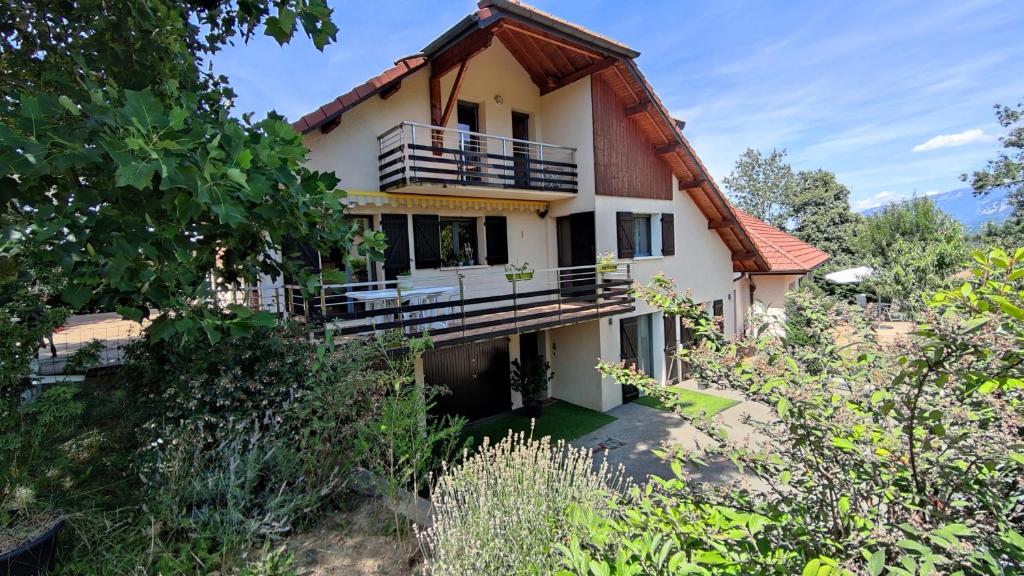 Comme une évidence - Housity