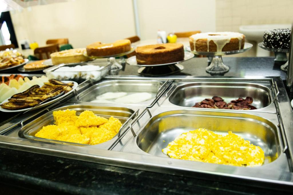 Comida no hotel ou em algum lugar perto