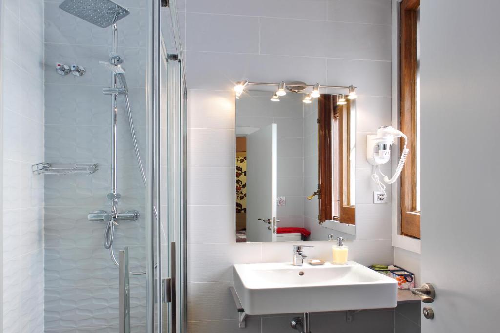 Kúpeľňa v ubytovaní Hotel Ginebra