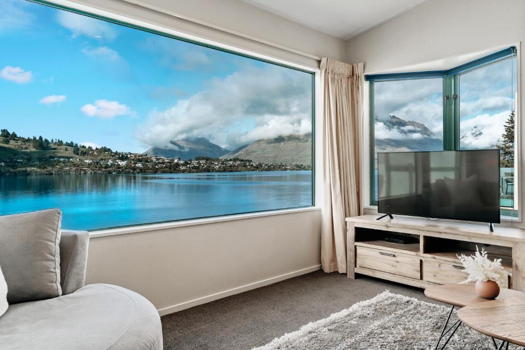 Lakefront Living at Remarkables Retreat Unit 3, Queenstown (updated ...