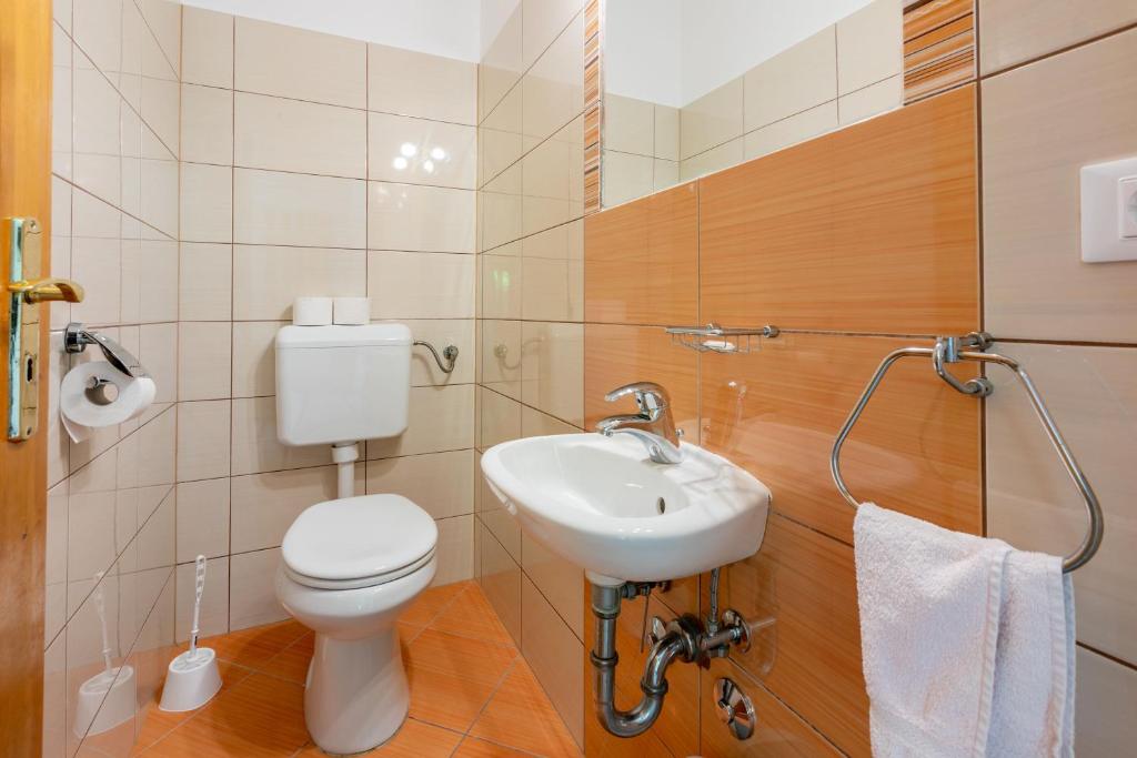 Koupelna v ubytování House Marija
