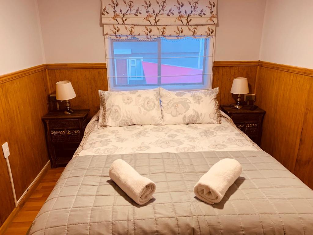 Postel nebo postele na pokoji v ubytování Arte Brisa Hostal Boutique