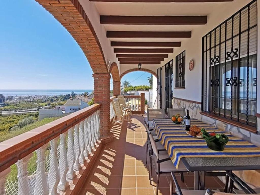 Zdjęcie z galerii obiektu Villa El Suspiro Frigiliana Nerja with spectacular panoramic sea views w mieście Frigiliana