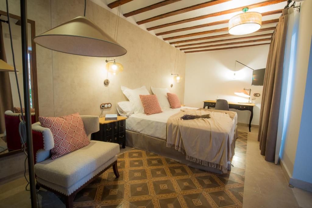 Los Tinajones, Colmenar de Oreja – Updated 2023 Prices