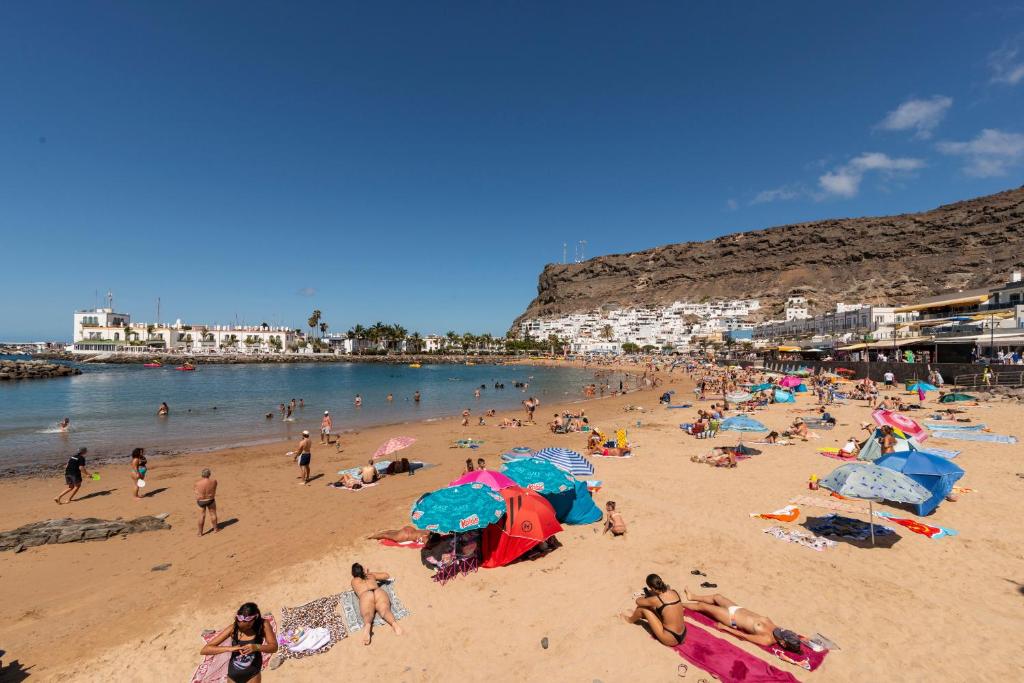 NUEVO!!! ubicación playa y piscina Puerto de Mogán con parking