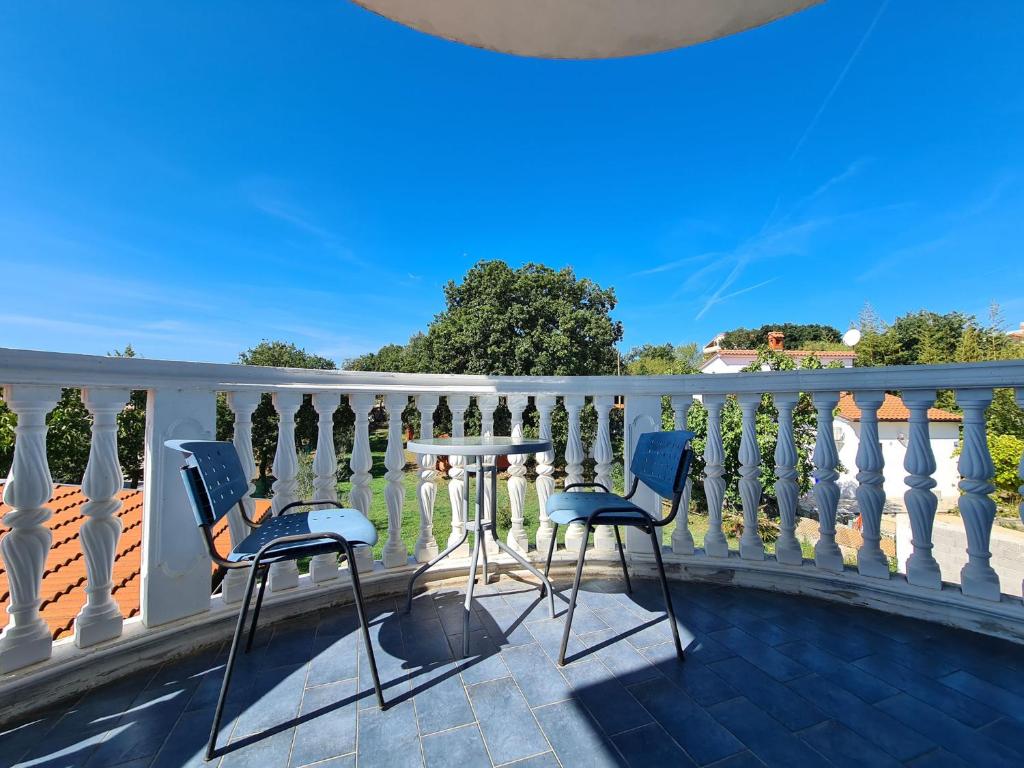 Balkon lub taras w obiekcie House Plavi 2130