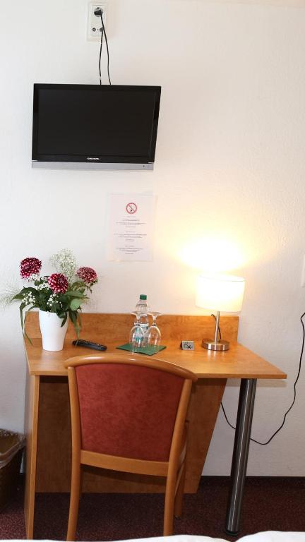 Hotel Garni Kluth - Doppelzimmer Mit Gemeinschafts-WC