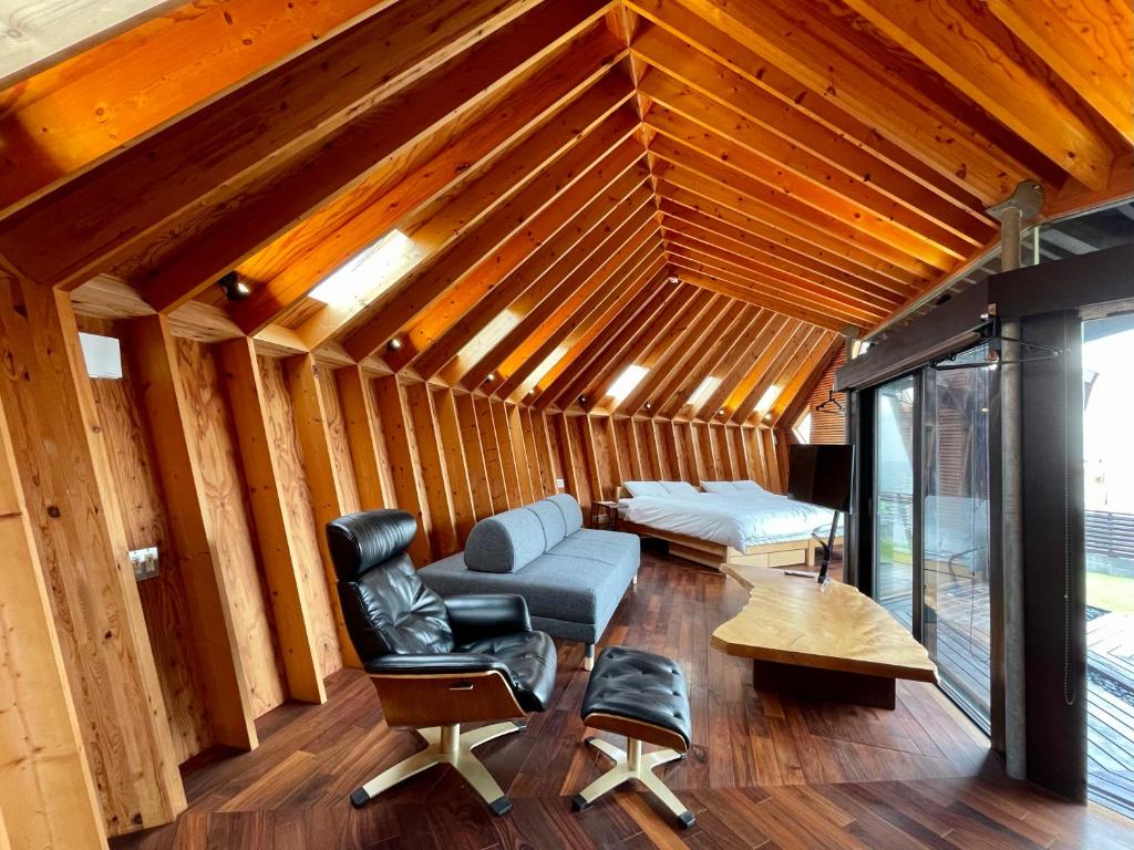 Posezení v ubytování Seaside SHELL HOUSE -南房総 海辺のSHELL HOUSE-