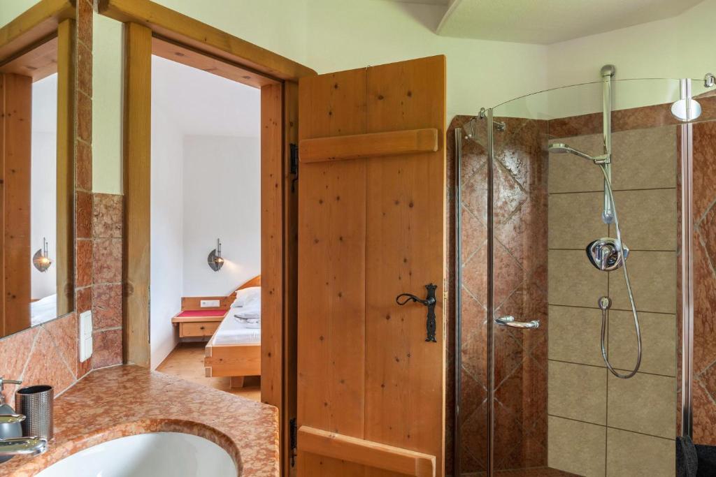 Kúpeľňa v ubytovaní Panorama Lodge Leutasch mit Sauna