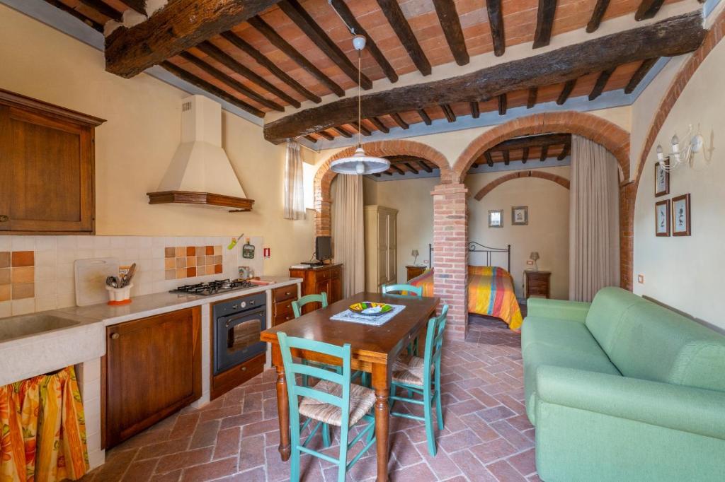 Kuchnia lub aneks kuchenny w obiekcie The Cottage in Casciana Terme