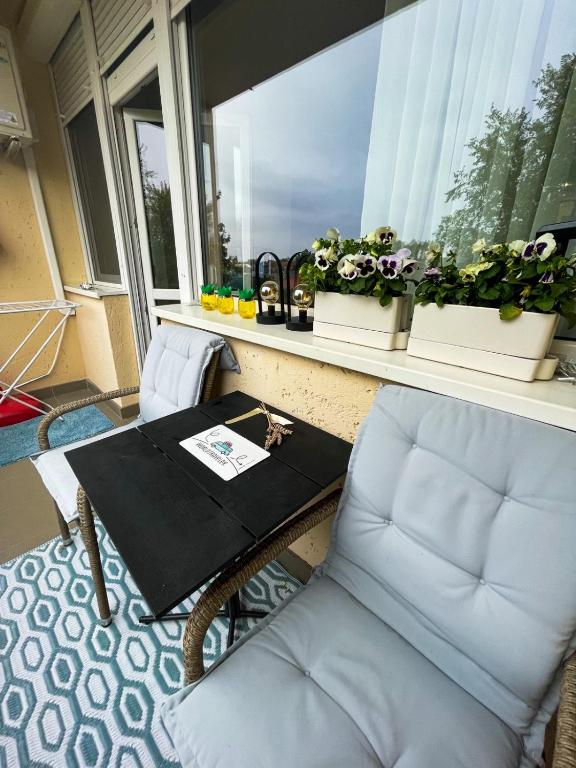 Część wypoczynkowa w obiekcie Greatforest Rosehill 1 Apartman