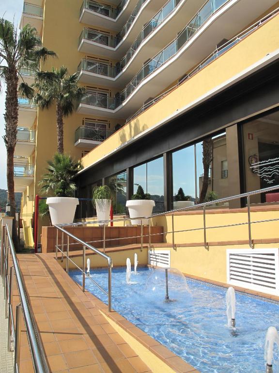 Bazén v ubytování Hotel Reymar Playa nebo v jeho okolí