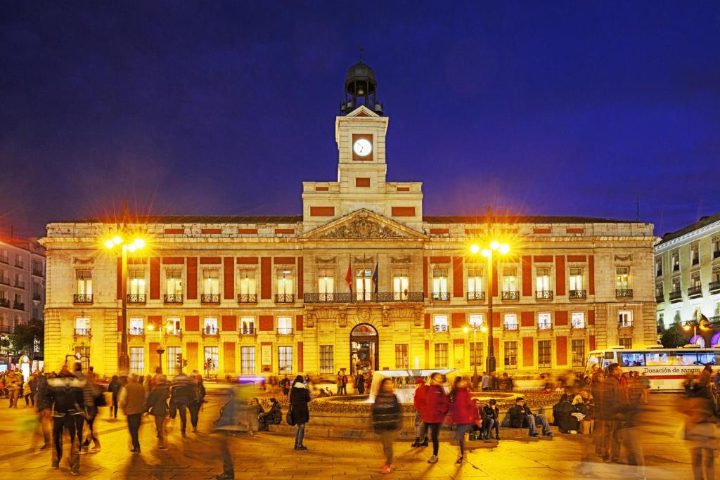 GRAN VIA -Chueca ROOMS PARKING TPH vendégei