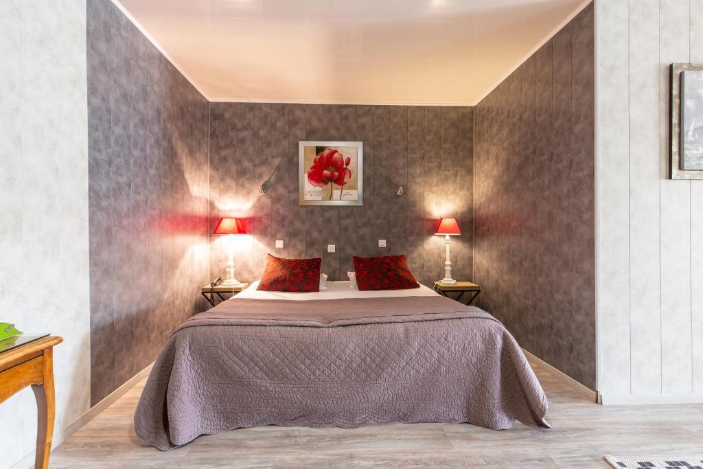 Logis Hôtel Restaurant L'Essille - Superior Family Room