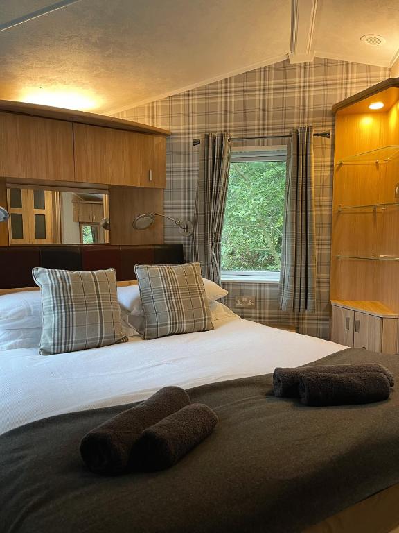 Percy Wood Lodges with Hot Tubs - Chalet Met Twee Slaapkamers