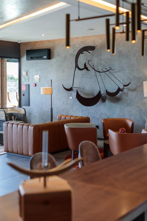 The Shipyard - Angra - Resim 15