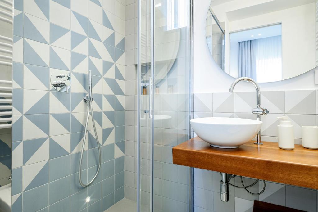 Koupelna v ubytování Capri Marina Suite