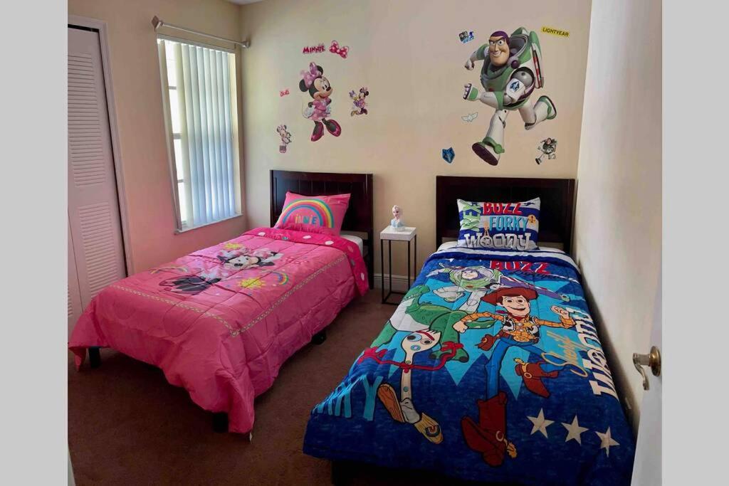Booking.com: 3 bedroom condo Close to Disney , Kissimmee, USA . Boka hotell  nu!
