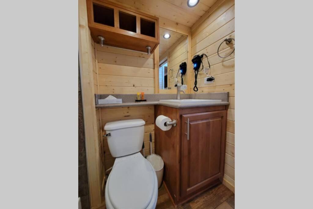 Fotografie z fotogalerie ubytování 079 Tiny Home nr Grand Canyon South Rim Sleeps 8 v destinaci Valle