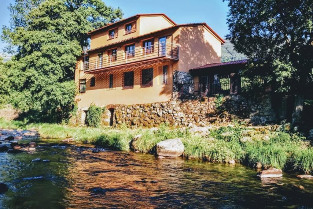 Afbeelding uit fotogalerij van CASA RURAL MOLINO DEL JERTE in Navaconcejo