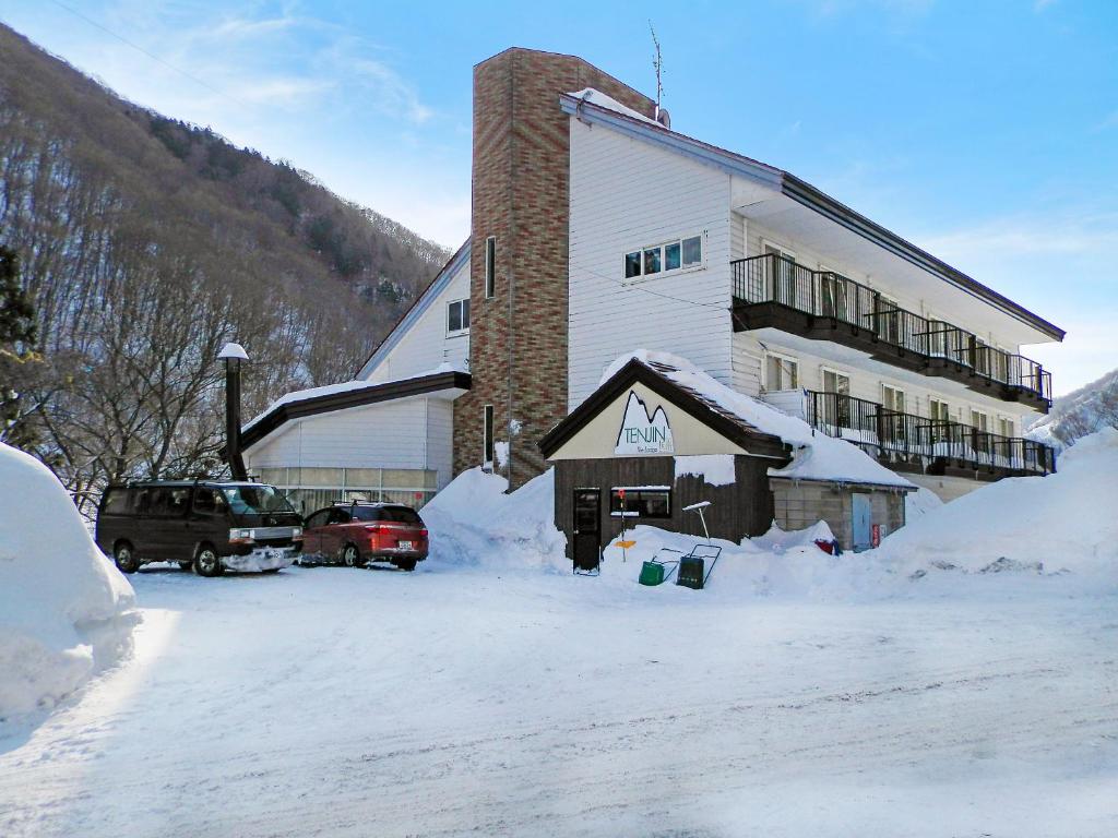 Tenjin Lodge v zimě