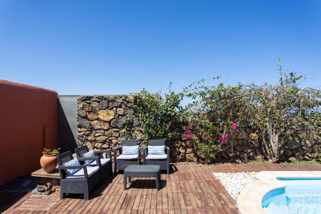 Bazén v ubytovaní Home2Book Stunning Villa Raquel, Pool & View alebo v jeho blízkosti