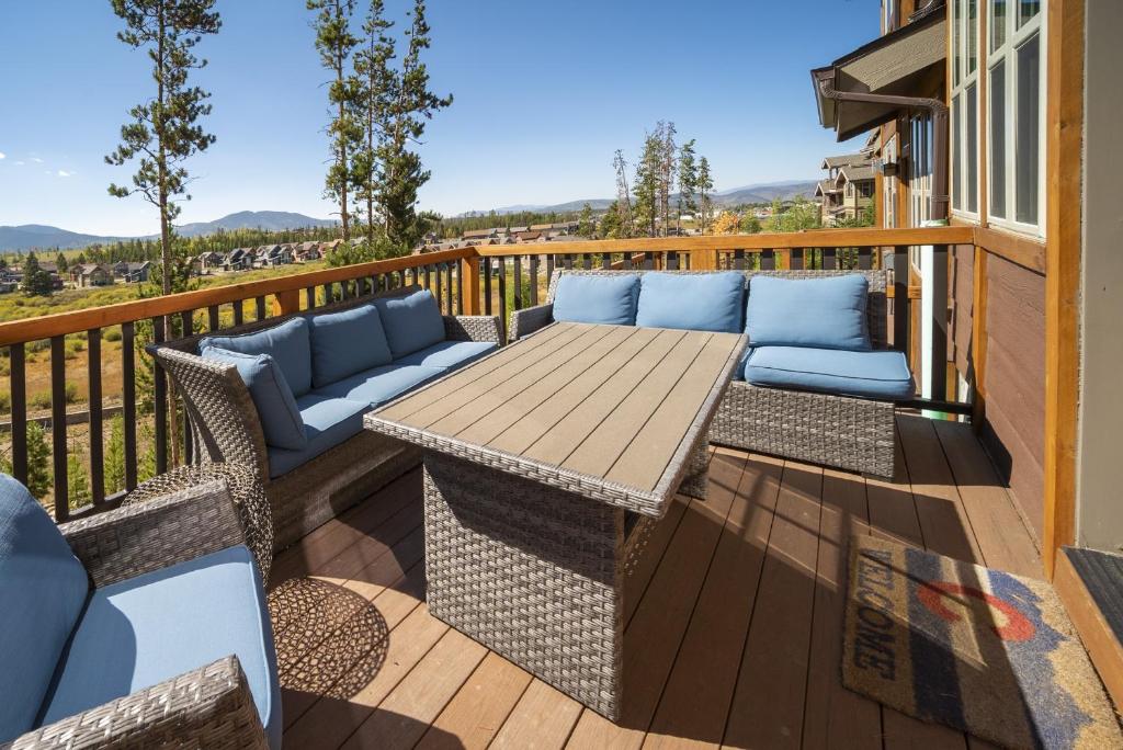 Cozens Pointe E 102 condo, Fraser Updated 2023 Prices