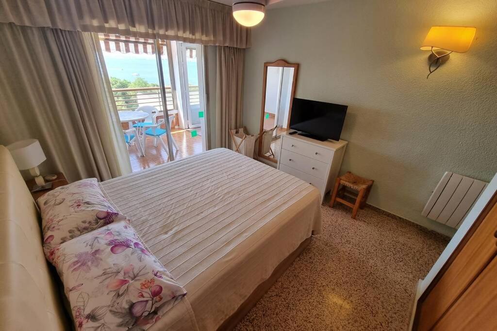 Booking.com: Apartamento Bahía de los Pinos (1ª linea ...
