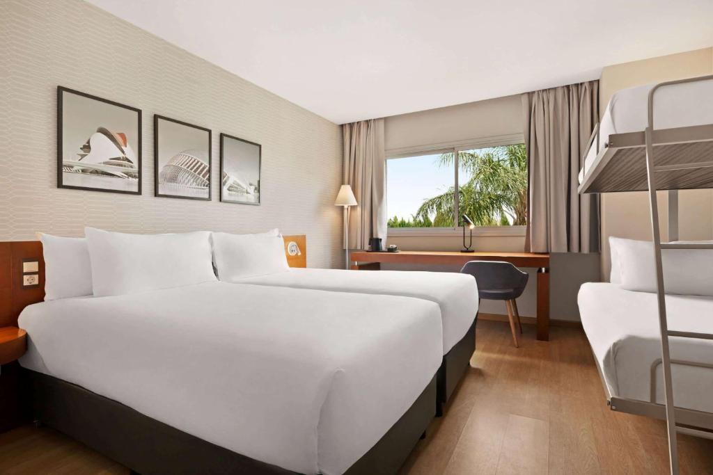 Ramada by Wyndham Valencia Almussafes, Almussafes – Updated ...