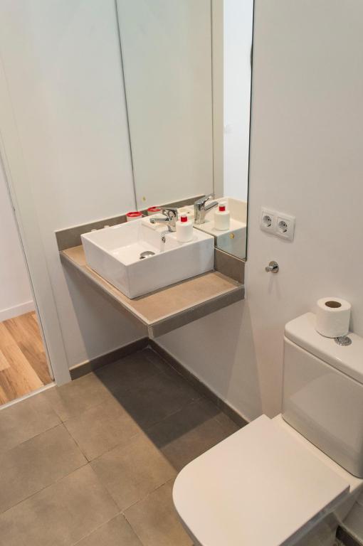 Koupelna v ubytování For You Rentals NEW Design Apartment TEMPORAL Puerta del Sol PRE10C