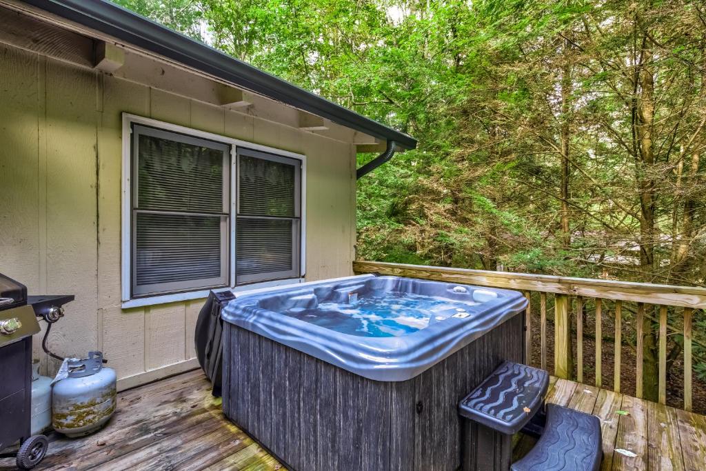 Dogwood Creekside - Casa De Vacaciones De Dos Habitaciones