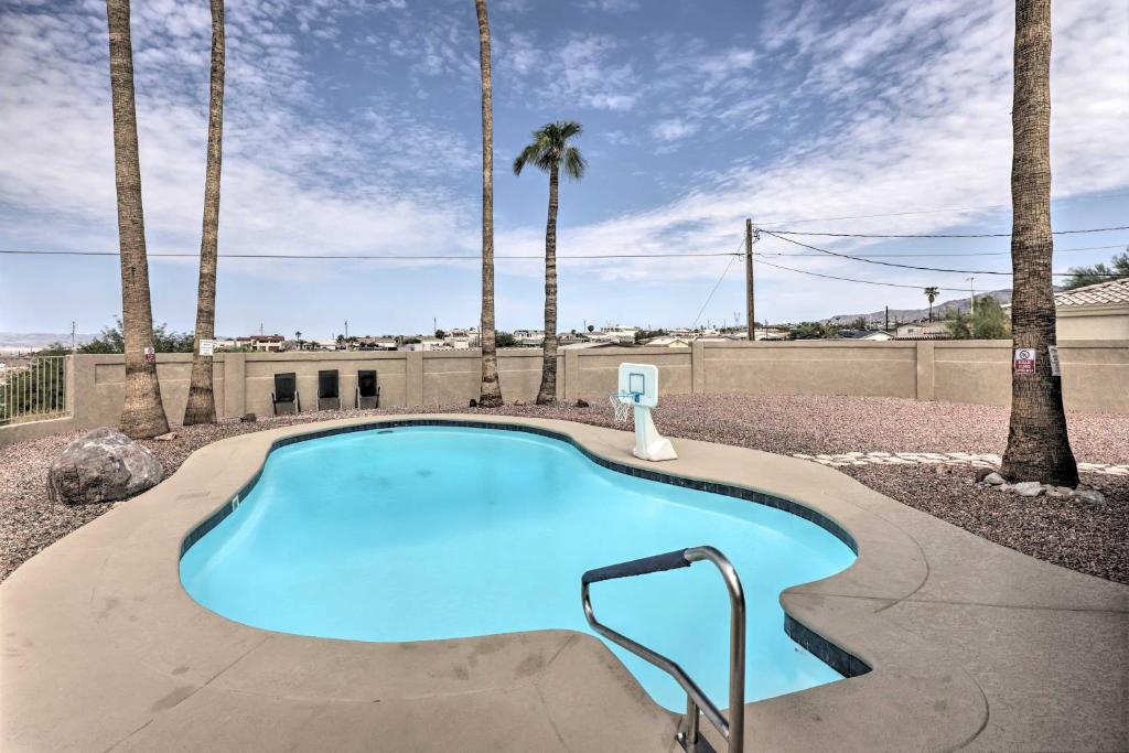 Πισίνα στο ή κοντά στο 2 Mi to Dtwn Lake Havasu City Oasis with Pool