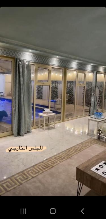 Bazén v ubytování Aljood Resort nebo v jeho okolí