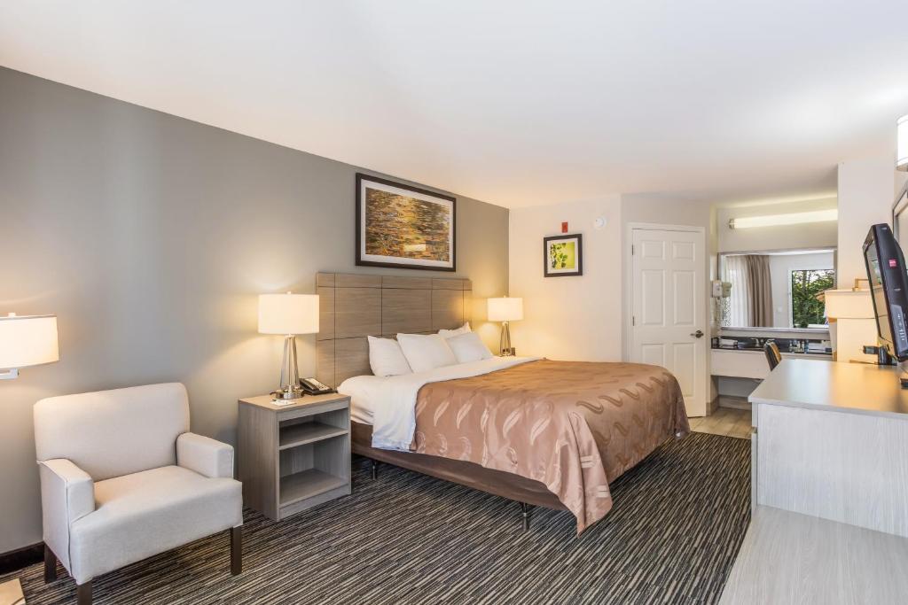 Quality Inn Gallatin-Nashville Metro - Room King Superior - Fumar