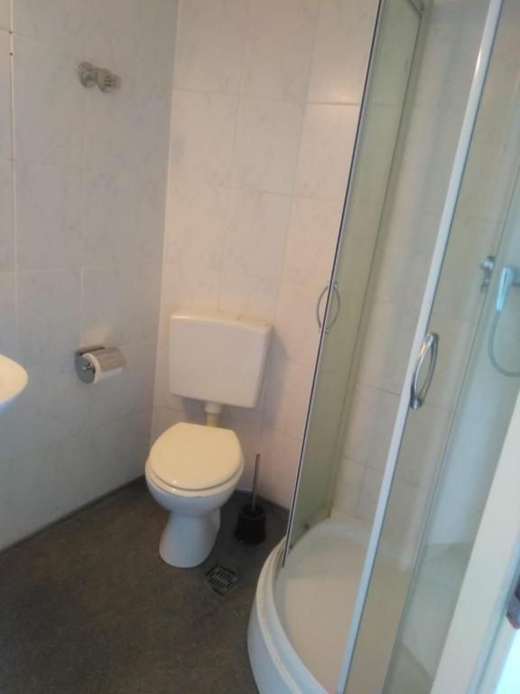 Märkischer Hof Hotel - Resim 35