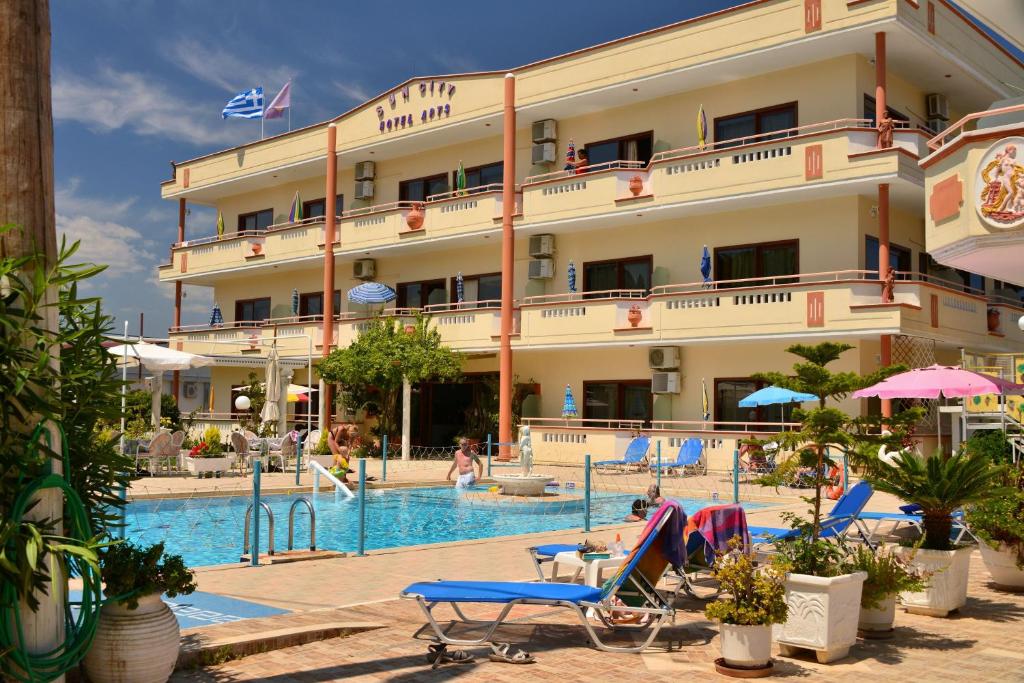 Bazén v ubytování Sun City nebo v jeho okolí