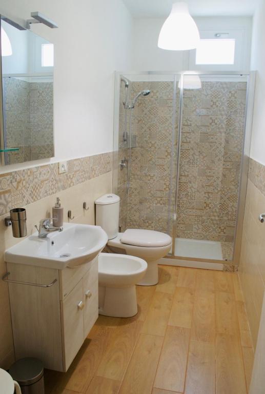 A bathroom at Casa vacanze Almàsalo